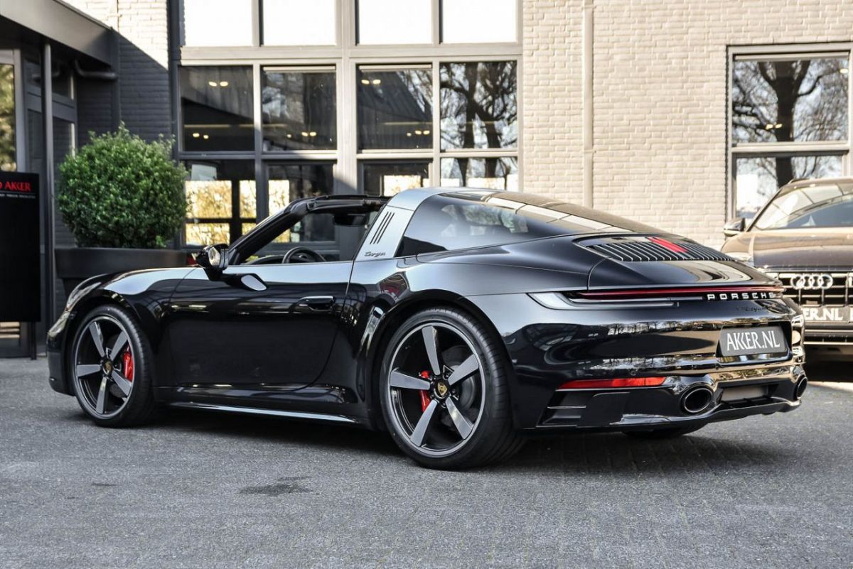 Porsche 992 targa 4s