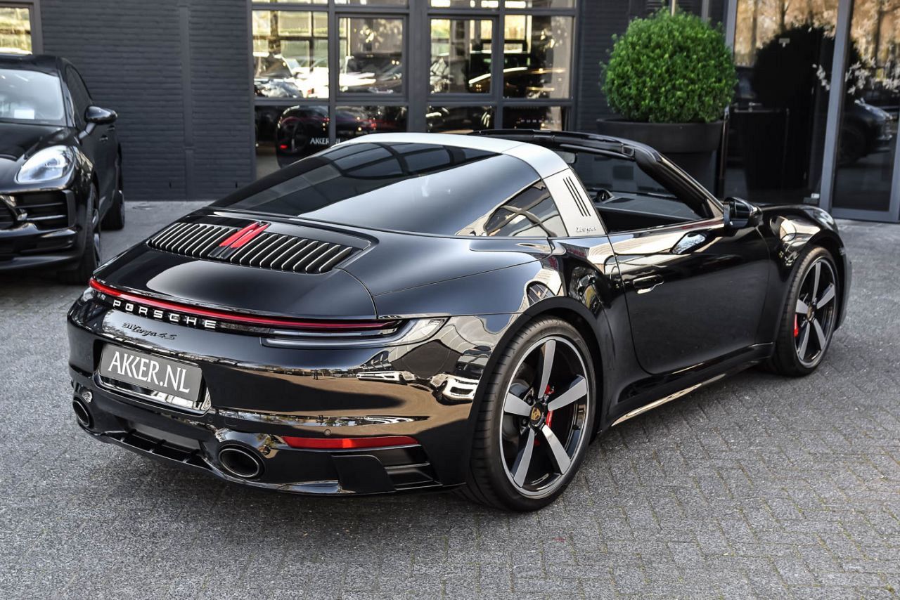 Porsche 992 Targa 4S SportDesign - Occasion - VD AKKER